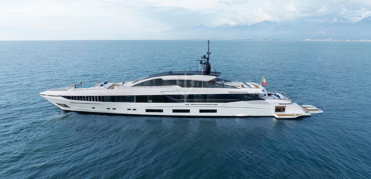 Betsy Charter Yacht