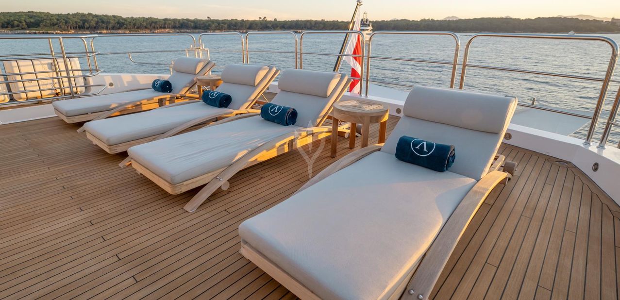 47.3m Charter Yacht Arados
