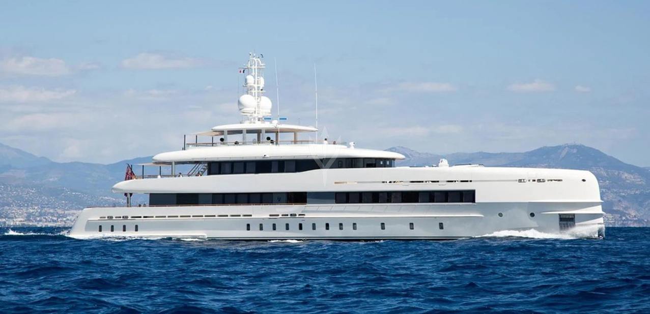 Bijin Charter Yacht