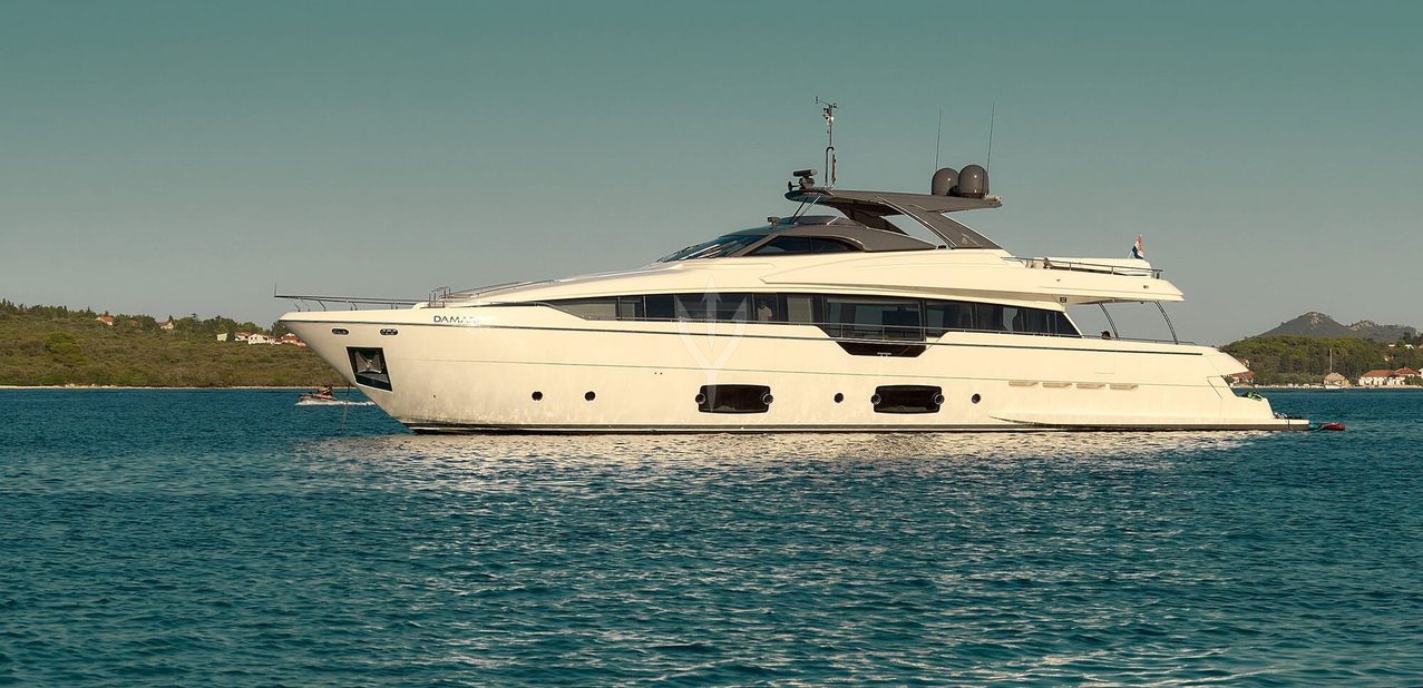 Damari Charter Yacht