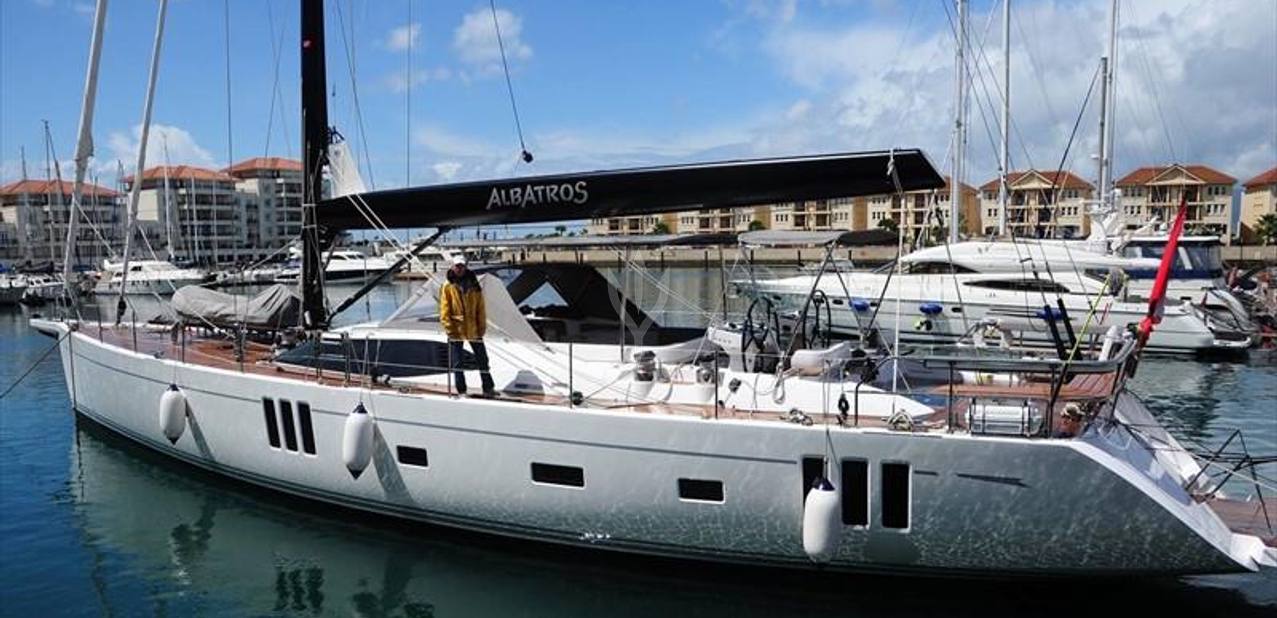 Albatros Charter Yacht