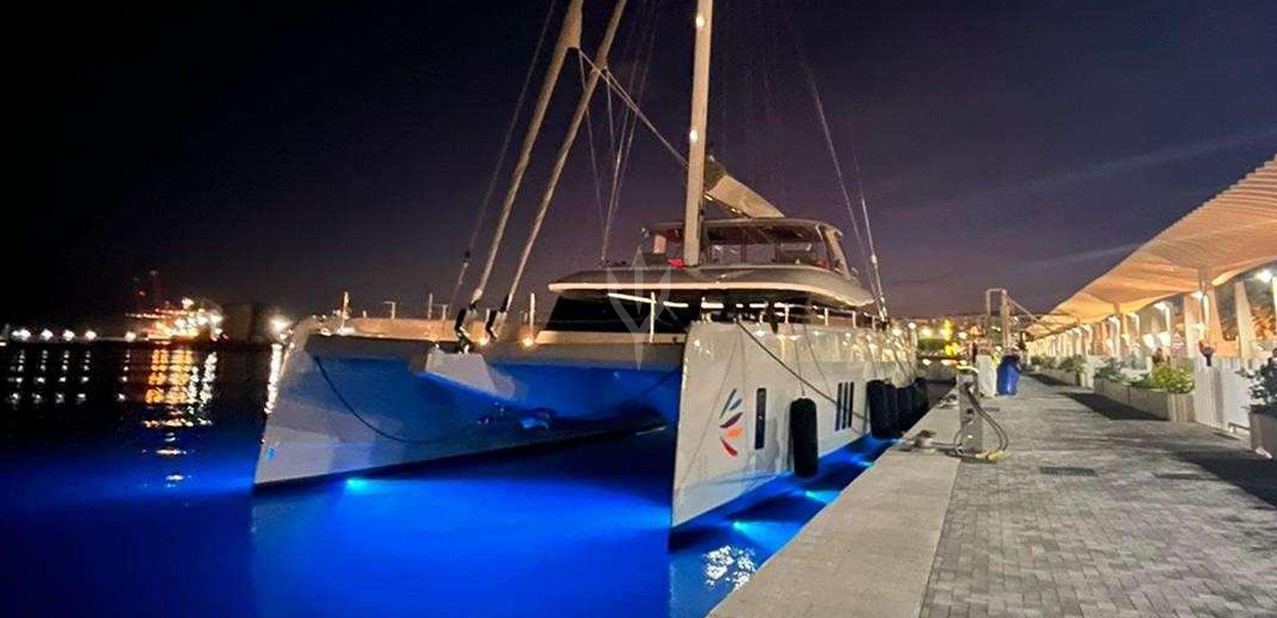 Viva La Vida Charter Yacht