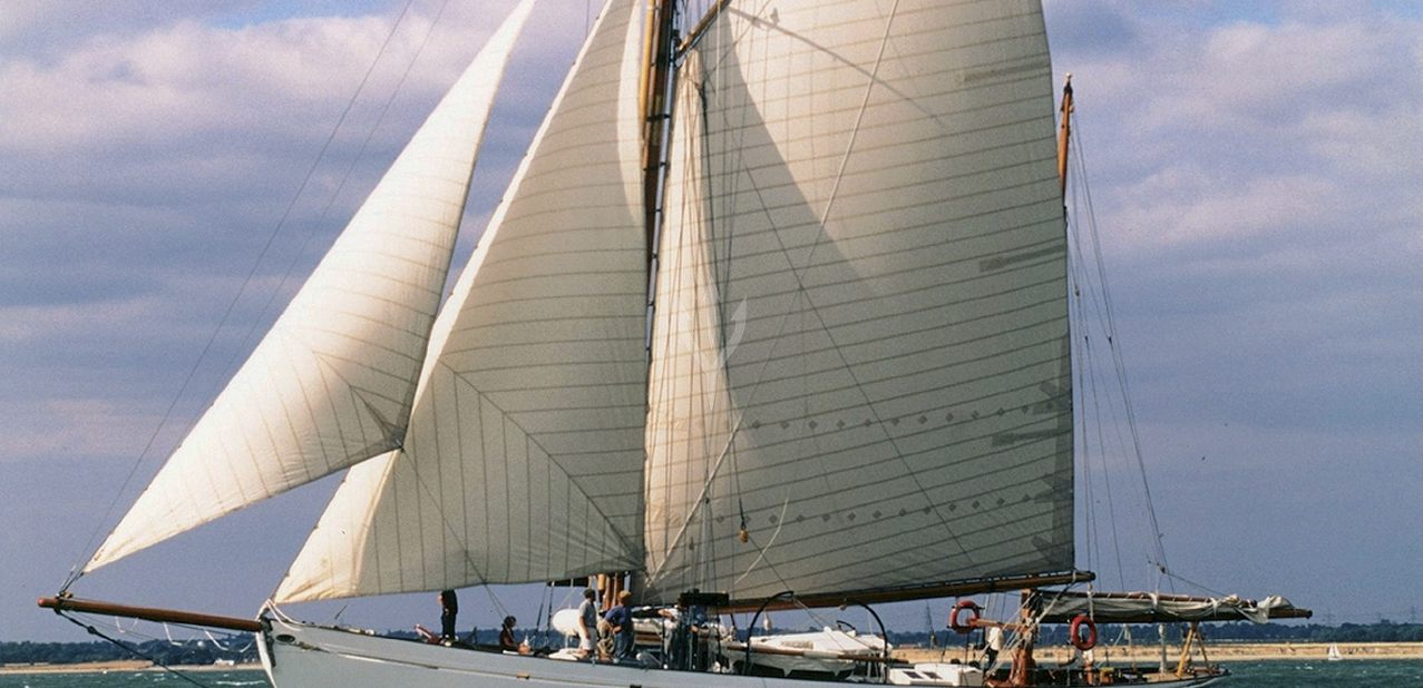 Kentra Charter Yacht