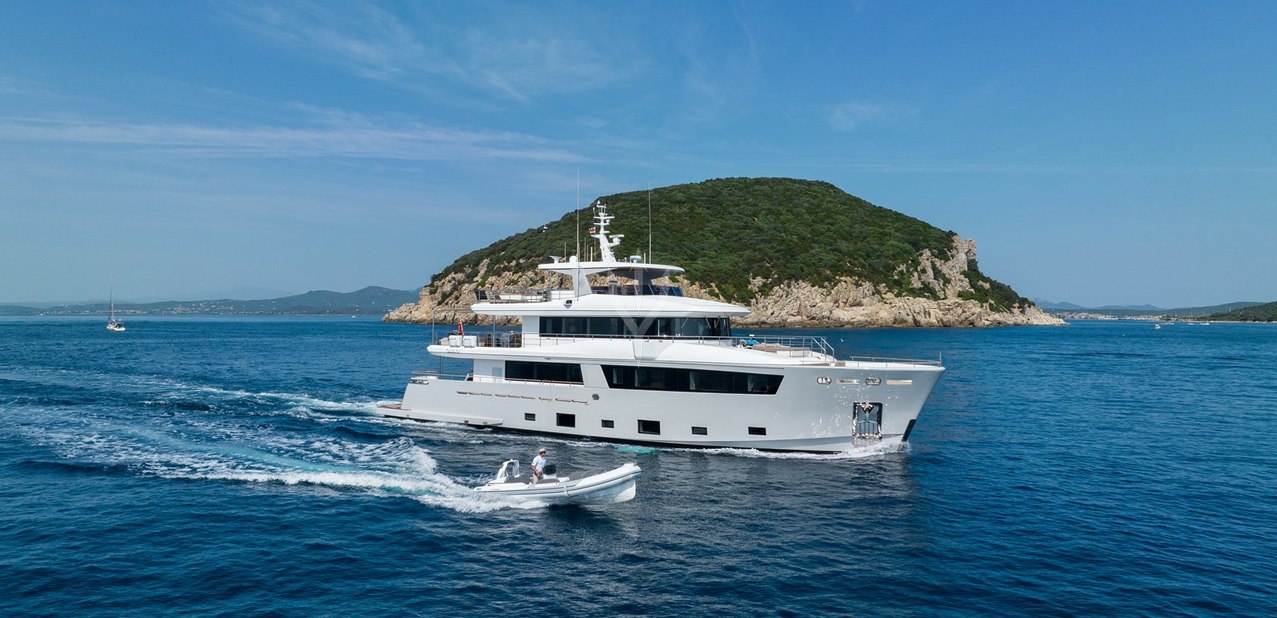 Sassa La Mare Charter Yacht