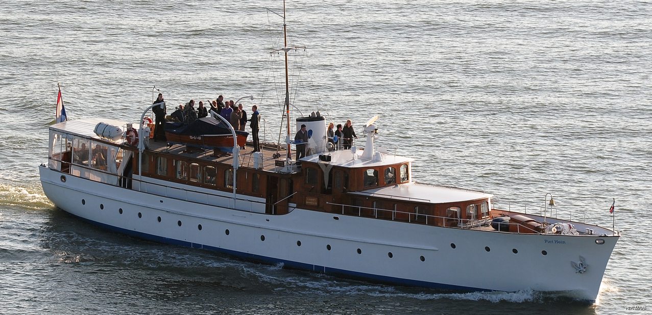 Piet Hein Charter Yacht