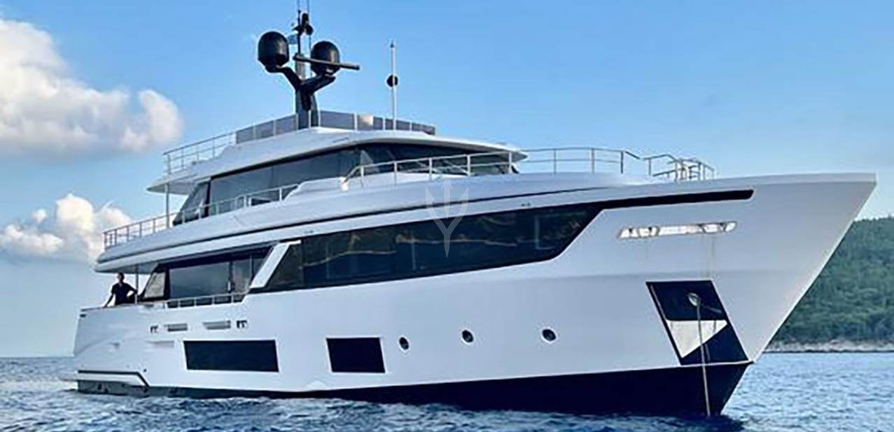 Lavan Charter Yacht