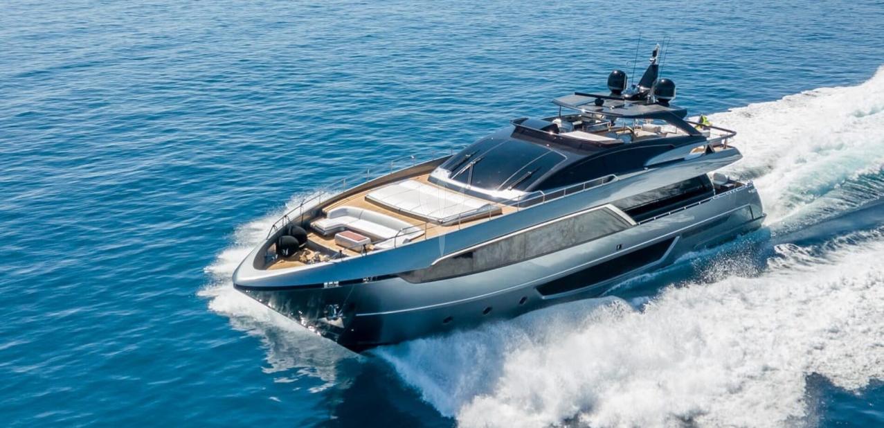 Yoyita II Charter Yacht