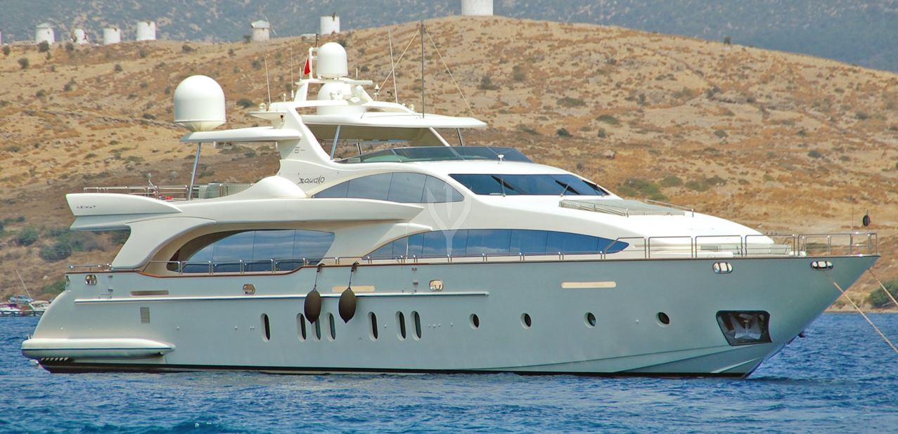 Squalo Charter Yacht
