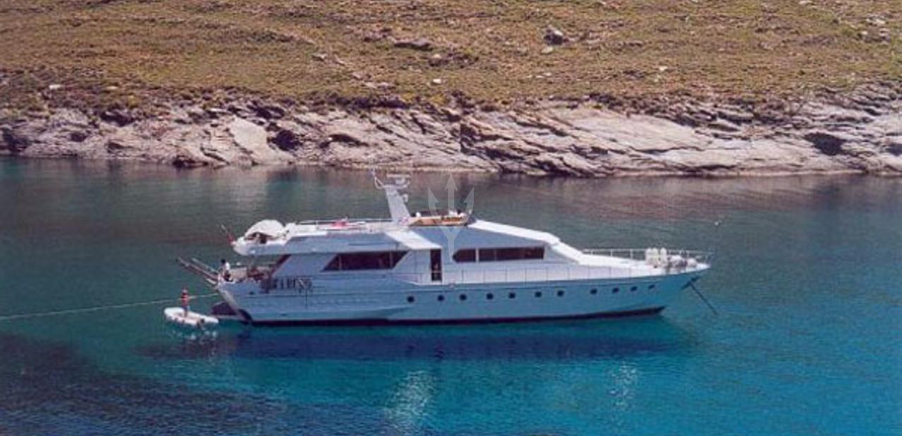 Ultraphantom 25 MT Charter Yacht