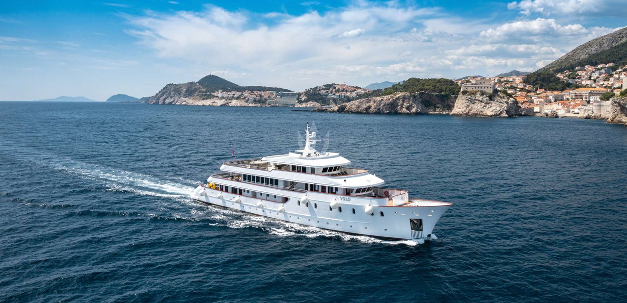 Yolo Charter Yacht