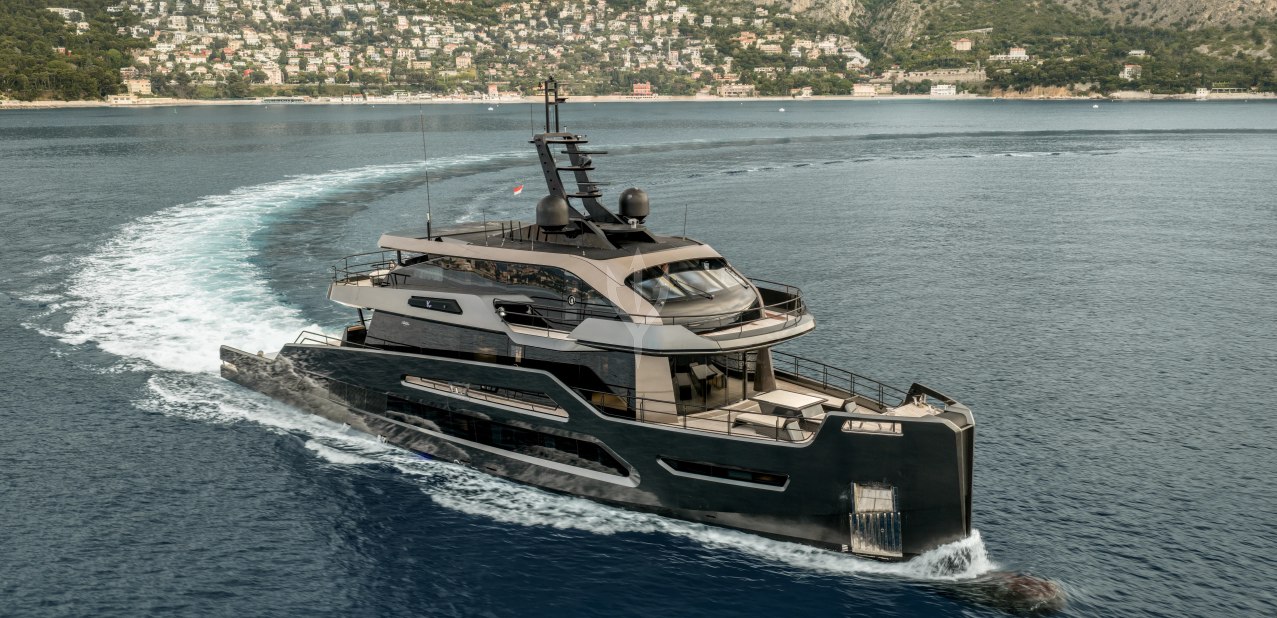 K+ Charter Yacht