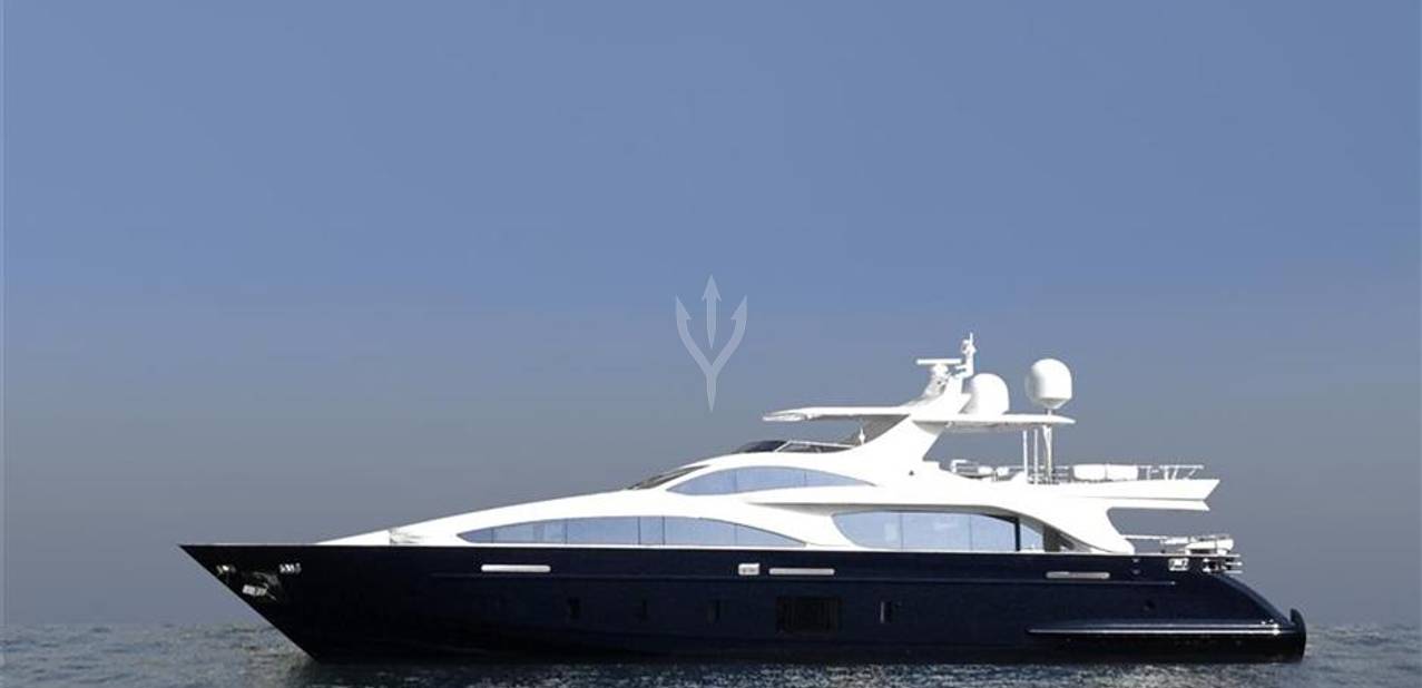 Lamona Charter Yacht