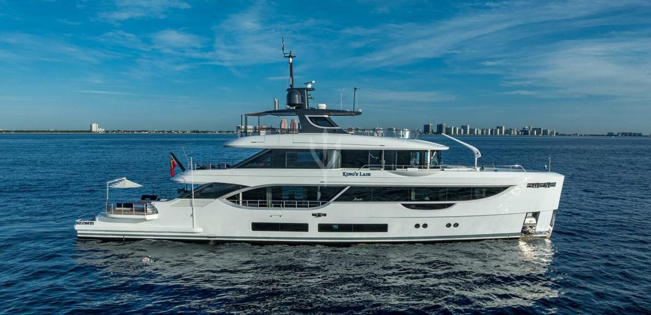 Kings Lair Charter Yacht