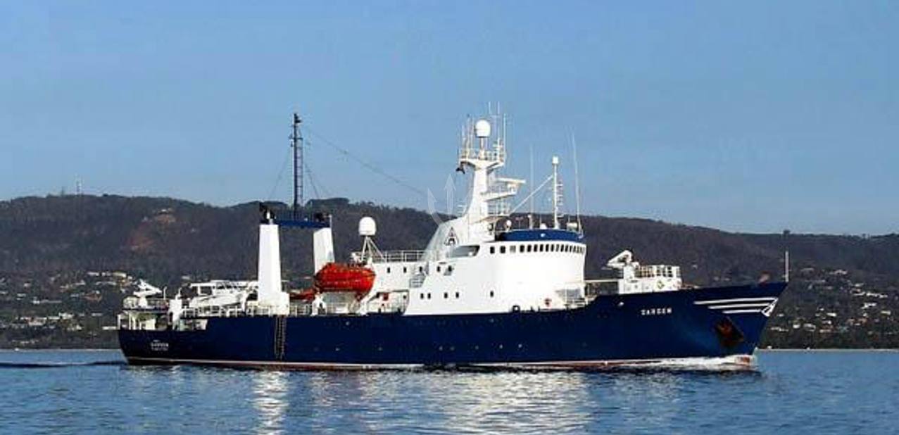 Sarsen Charter Yacht