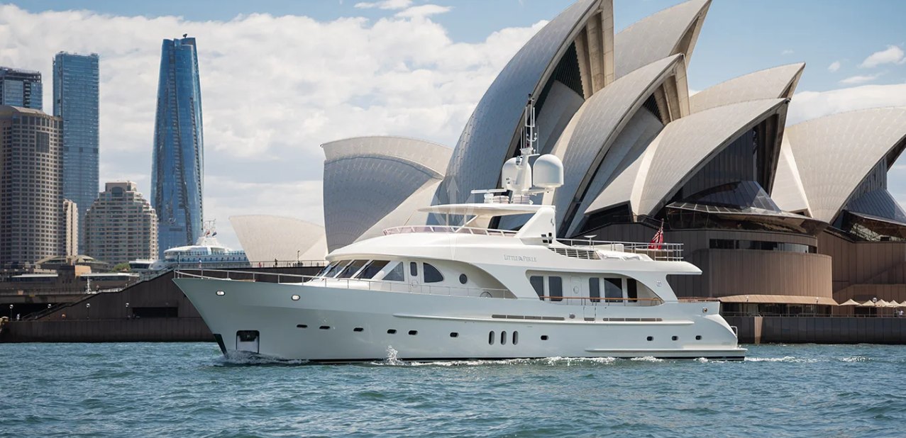 Amcojo Charter Yacht