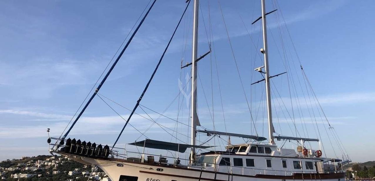 Rigel Charter Yacht