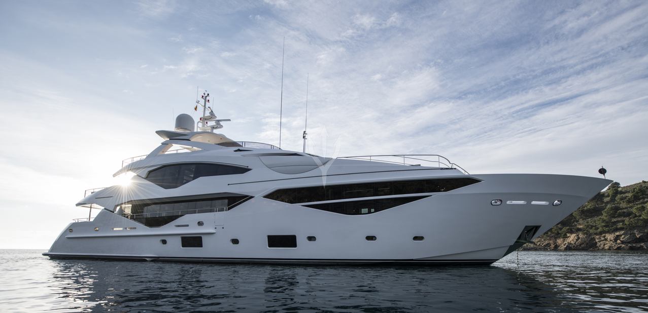 Berco Voyager Charter Yacht