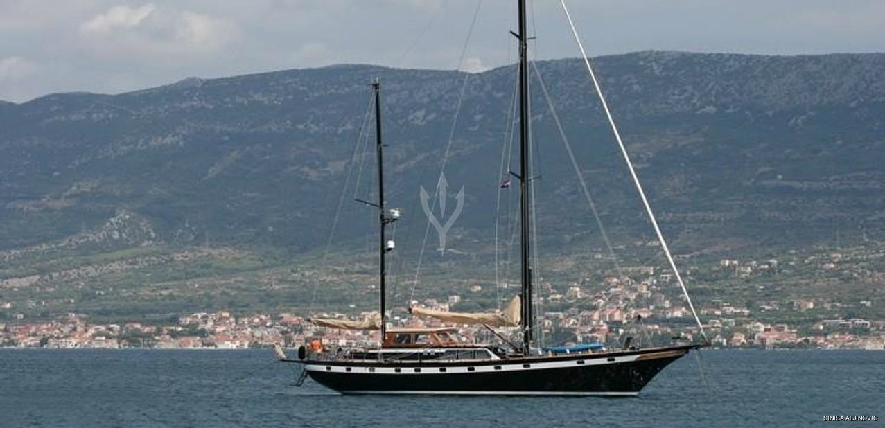 Black Molly II Charter Yacht