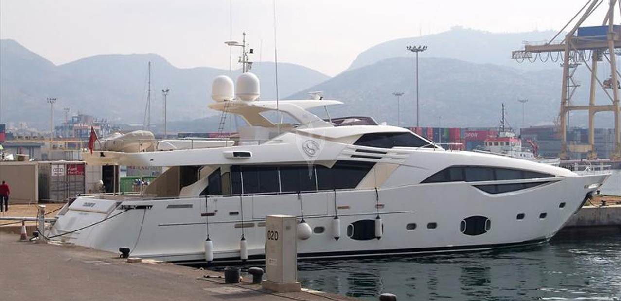 Uhud Charter Yacht