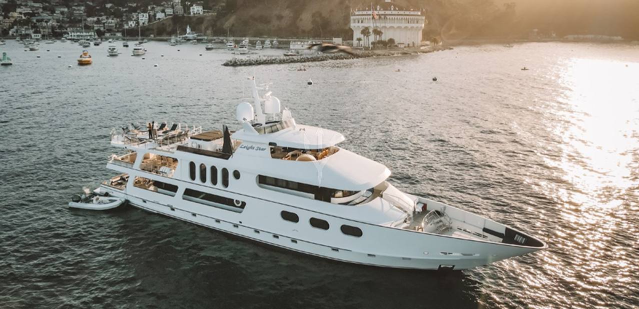 LeightStar Charter Yacht