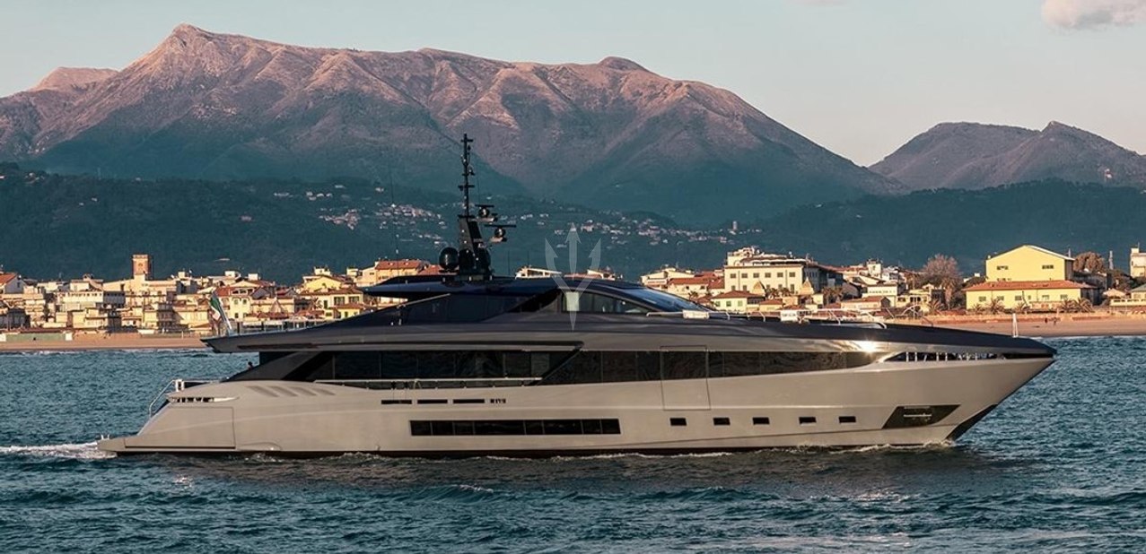 R.R. Charter Yacht