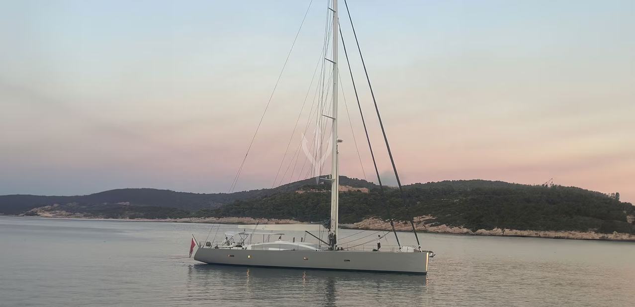J Seven Charter Yacht