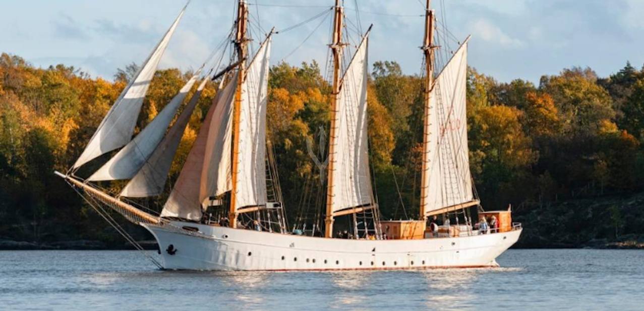 Anny Von Hamburg Charter Yacht