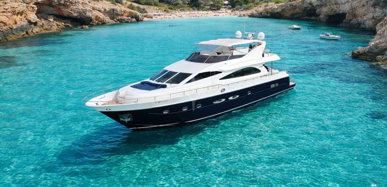 4'TS Charter Yacht