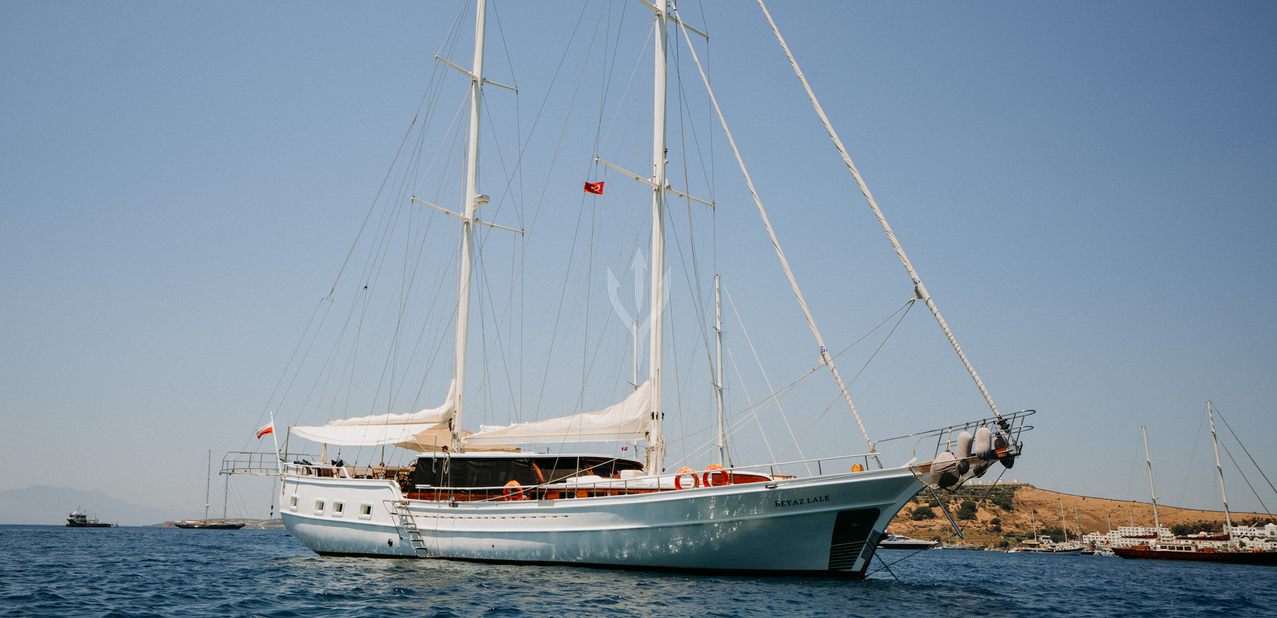 Beyaz Lale Charter Yacht