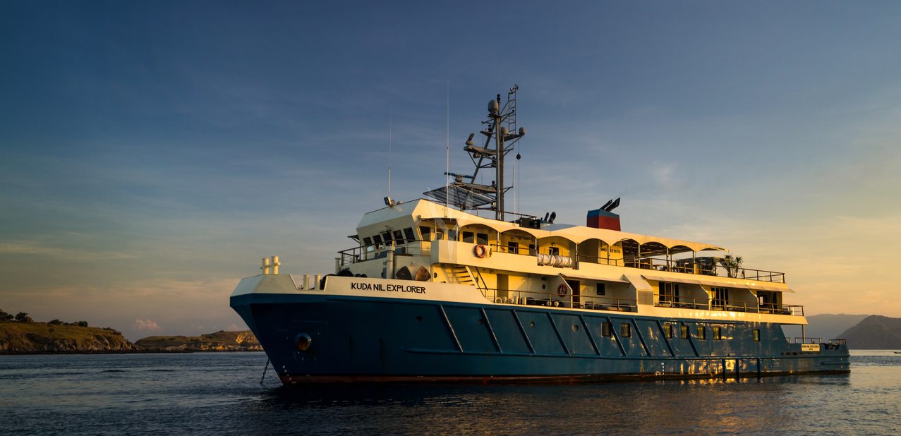 Kudanil Explorer Charter Yacht