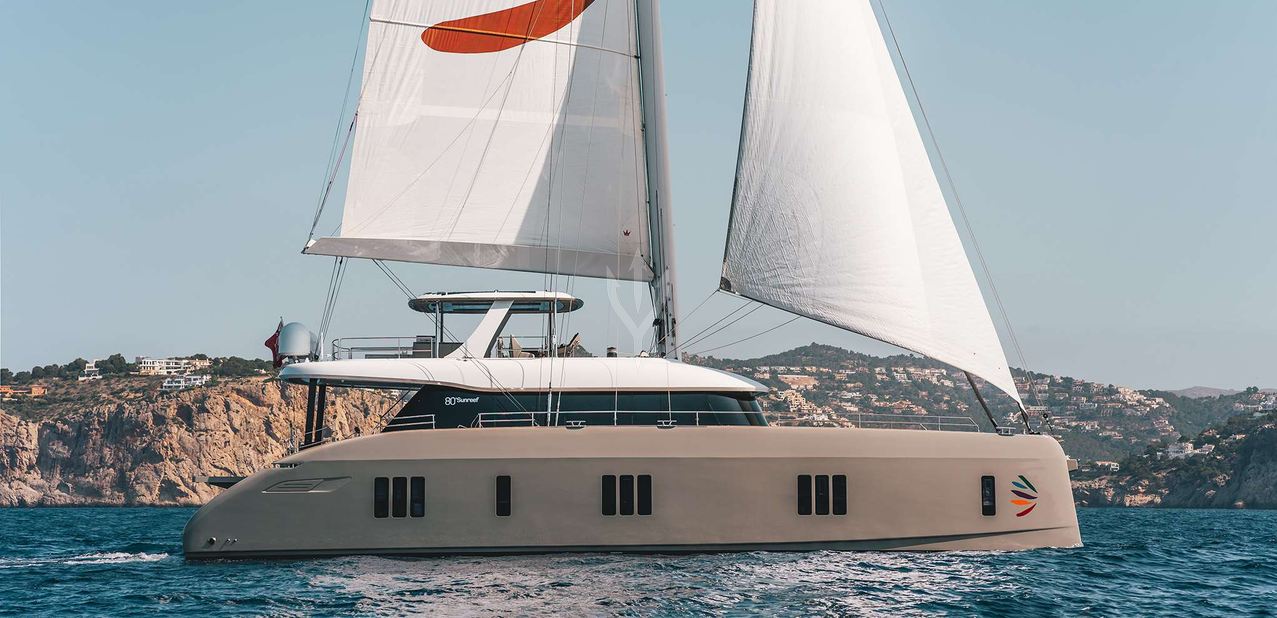 Viva La Vida Charter Yacht