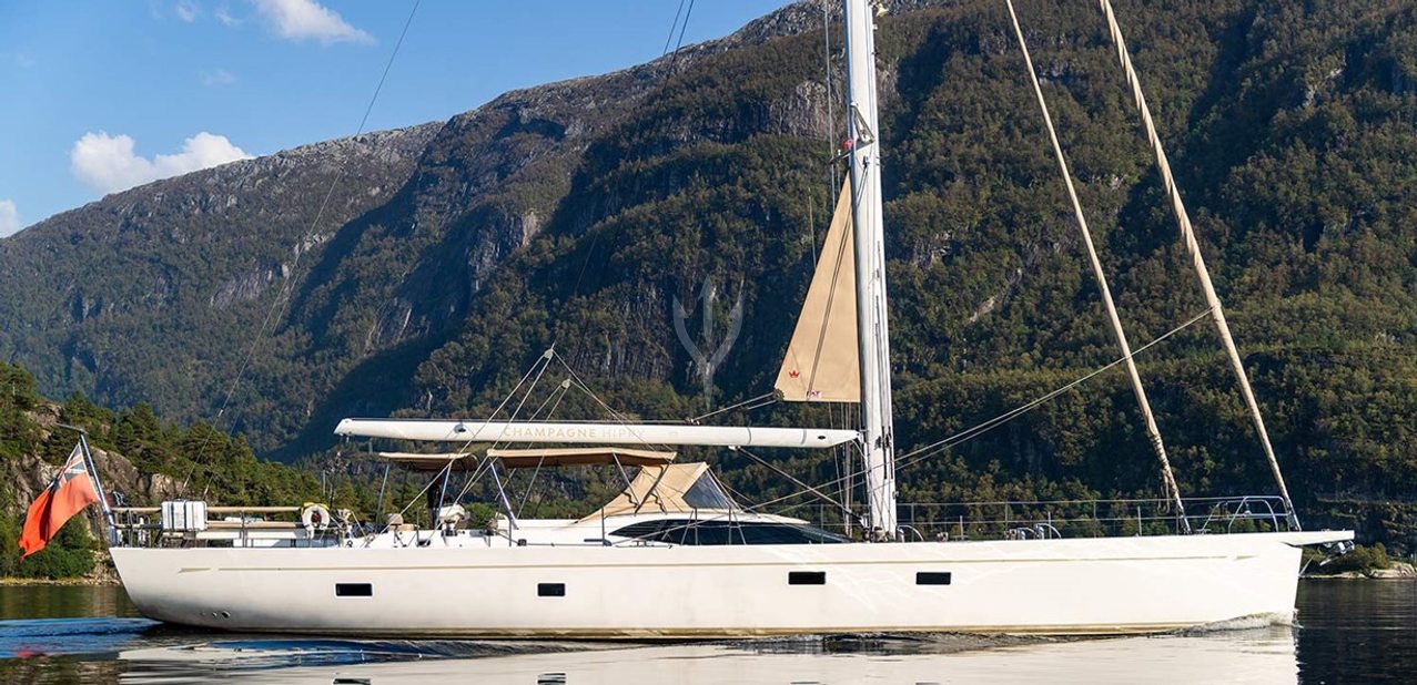 Champagne Hippy Charter Yacht