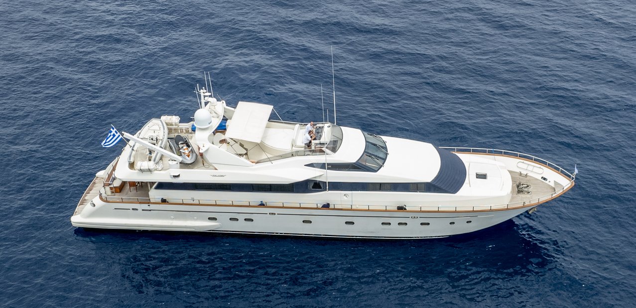 Falcon Island Charter Yacht