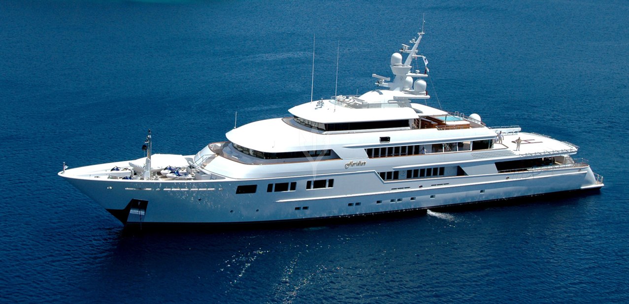 NOMAD Yacht Charter Price - Oceanfast Luxury Yacht Charter