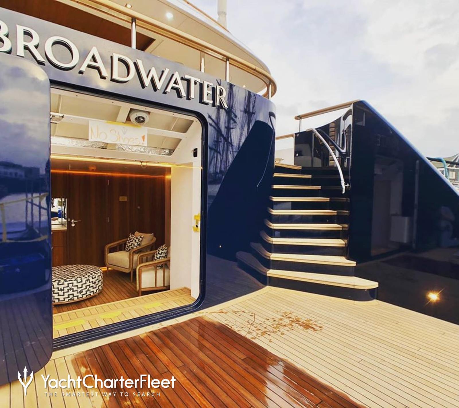 yacht club broadwater