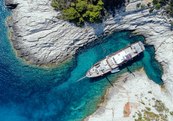  yacht charter   Yacht
                                                        