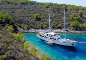  yacht charter   Yacht
                                                        
