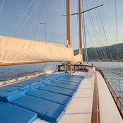 Thalassa photo 2
