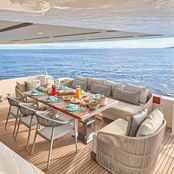 Golden Yacht photo 4