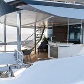 Lady Caroline photo 2