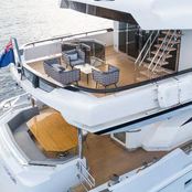 Lady Caroline photo 4