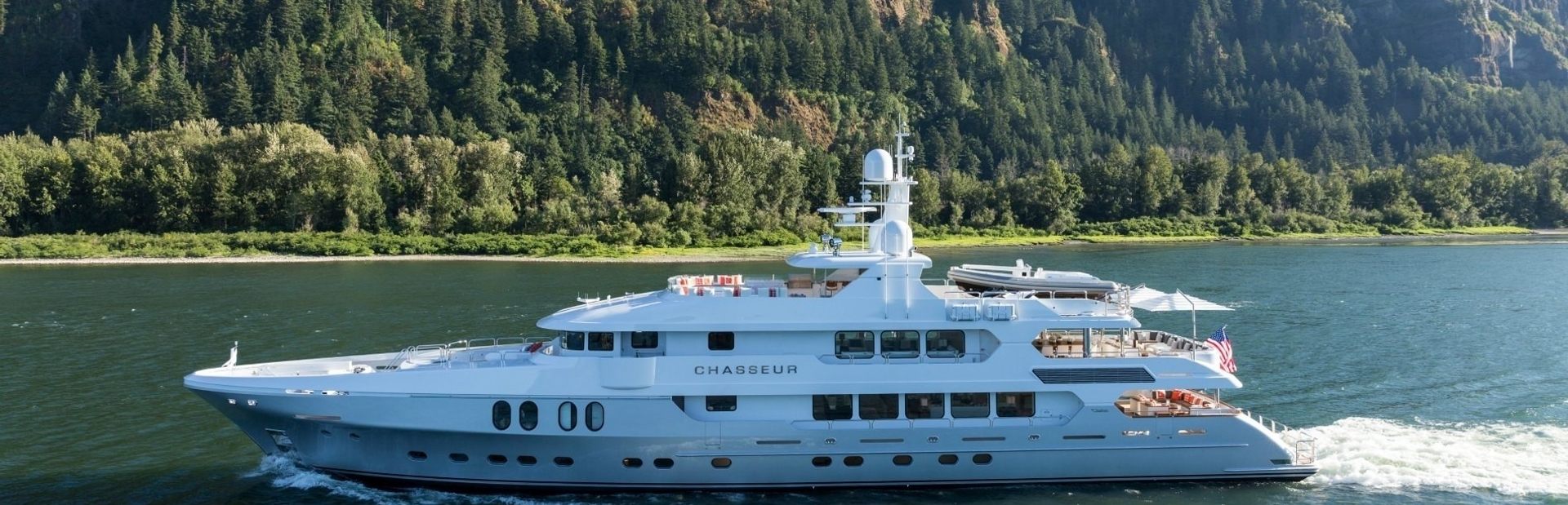 Best summer 2023 yacht charter destinations close to the USA