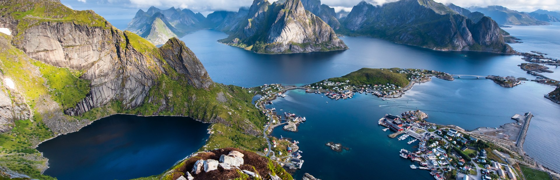 10 things you'll experience on a yacht charter in Norway