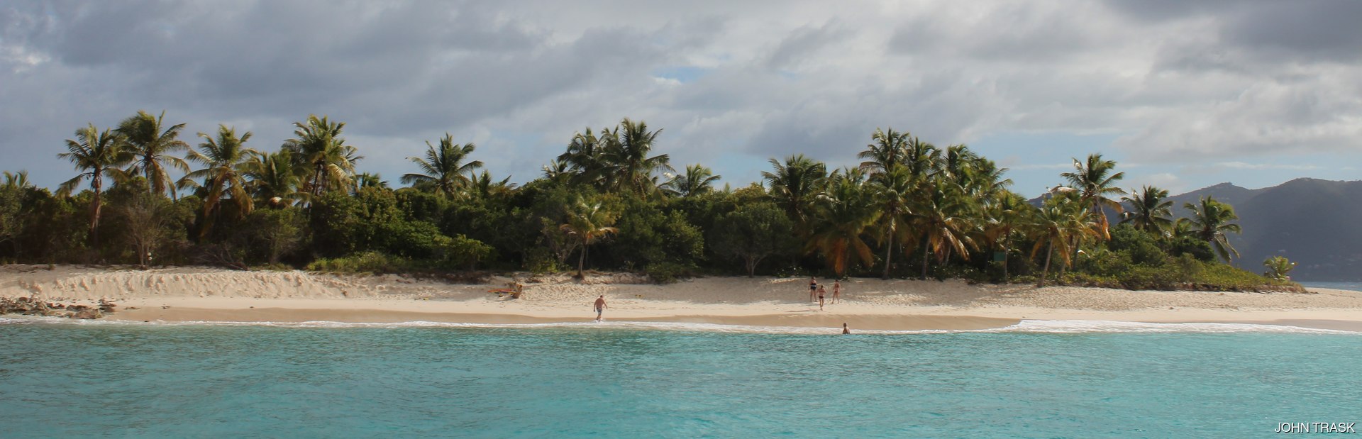 Sandy Cay Image 1