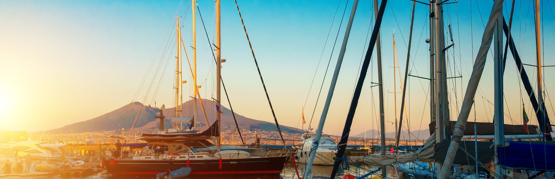Luxury Yacht Charter Naples