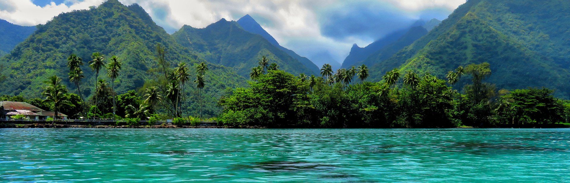 Tahiti charter itineraries