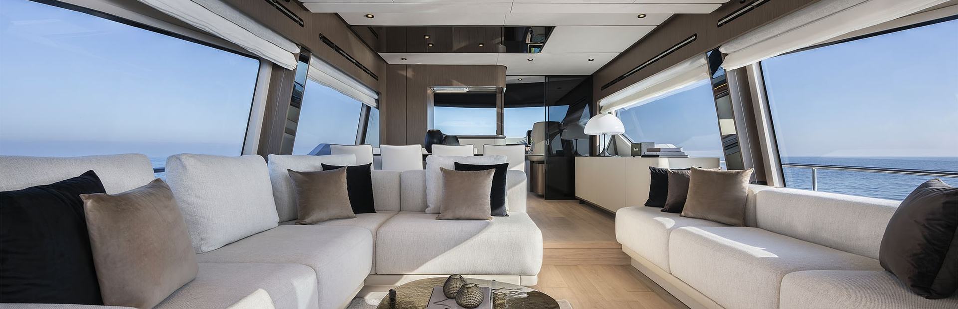 Ferretti 720 Yacht