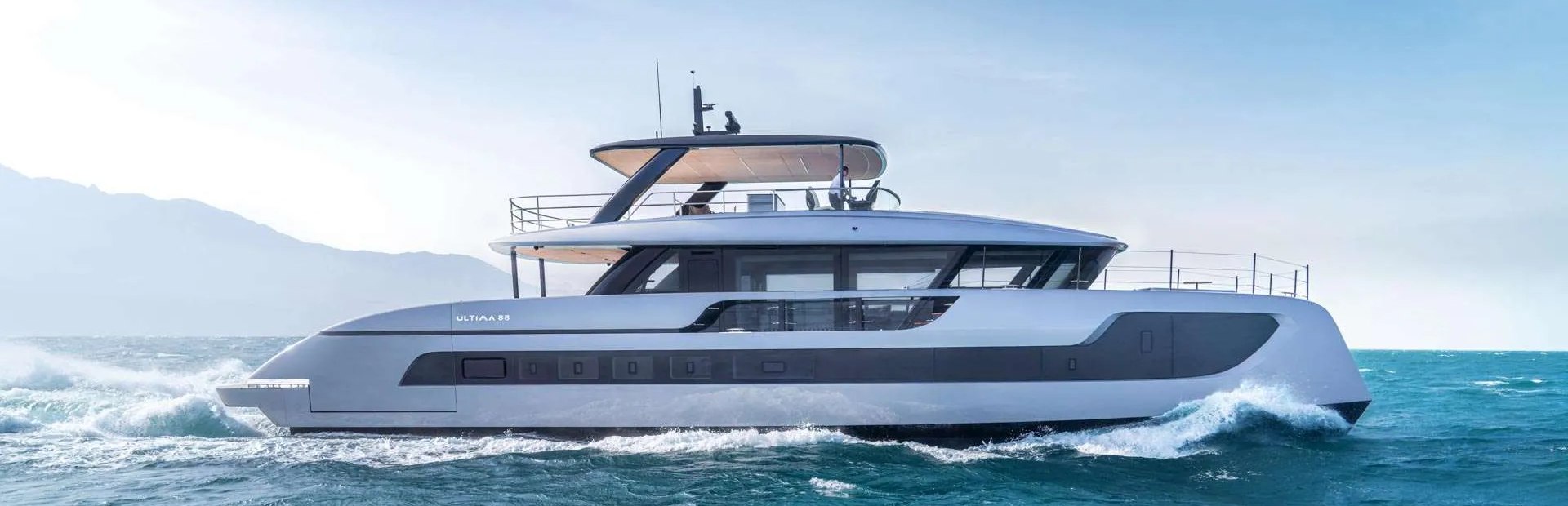 Ultima 88 Yacht