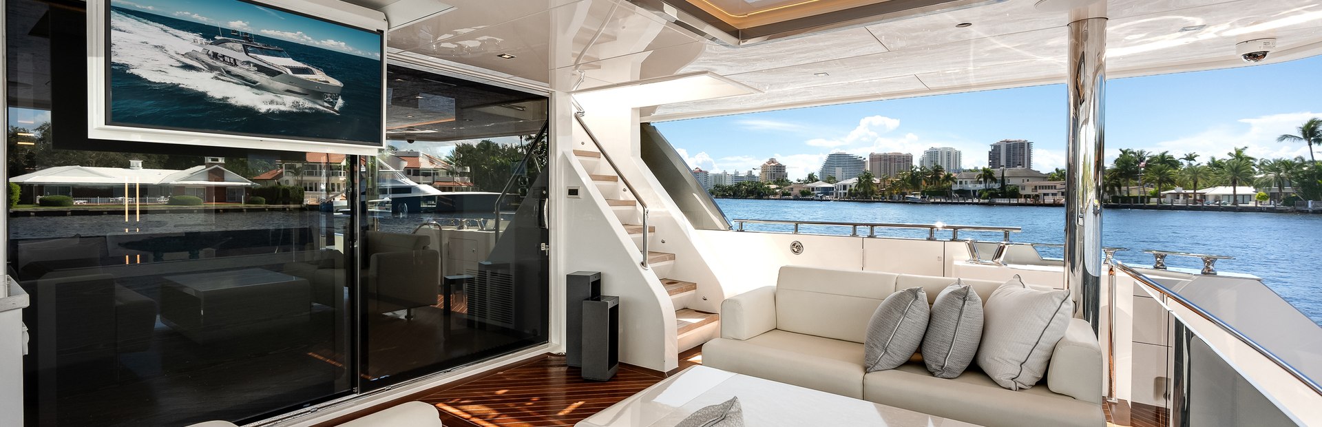28E Yacht
