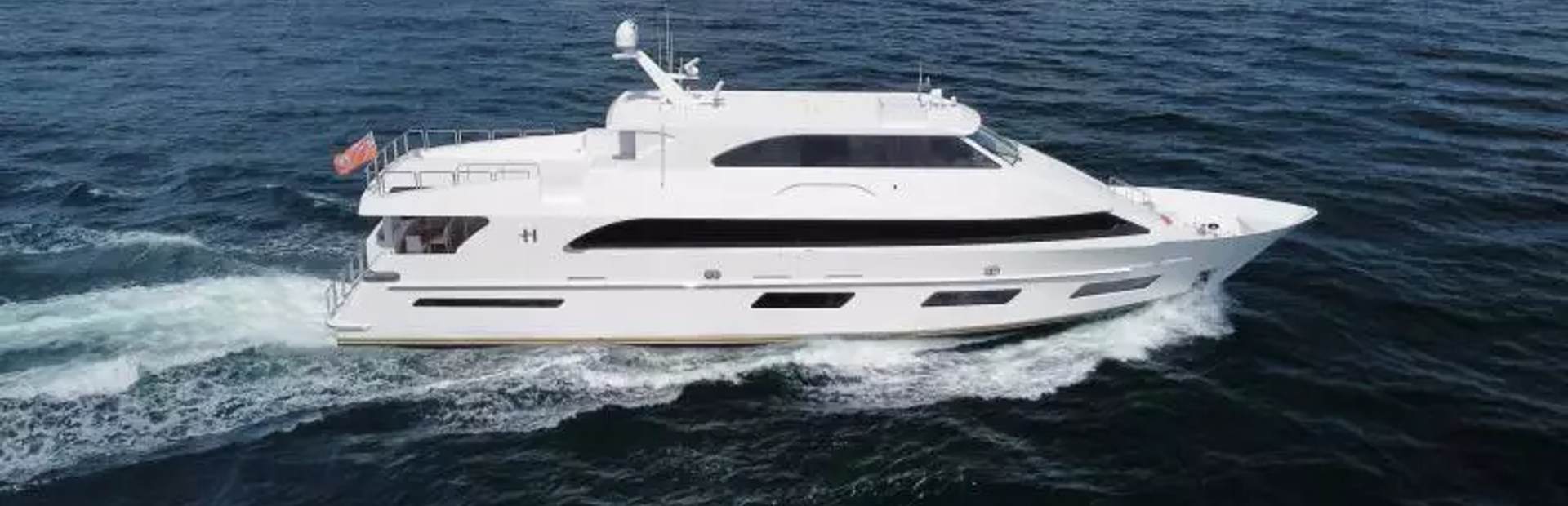 Hargrave 108 Sky Lounge Yacht